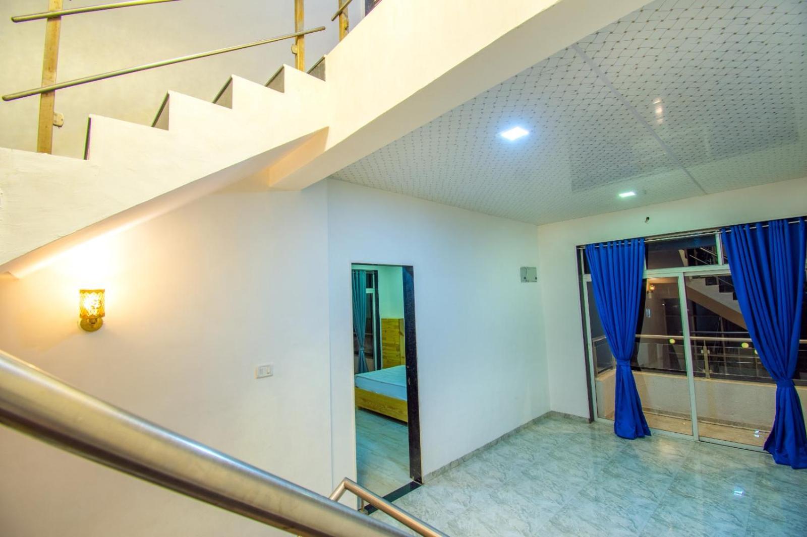Empyrean Stay Ll 6Bhk Ll Royal Bramha Palace Ll Pvt Pool Ll Lonavala Εξωτερικό φωτογραφία