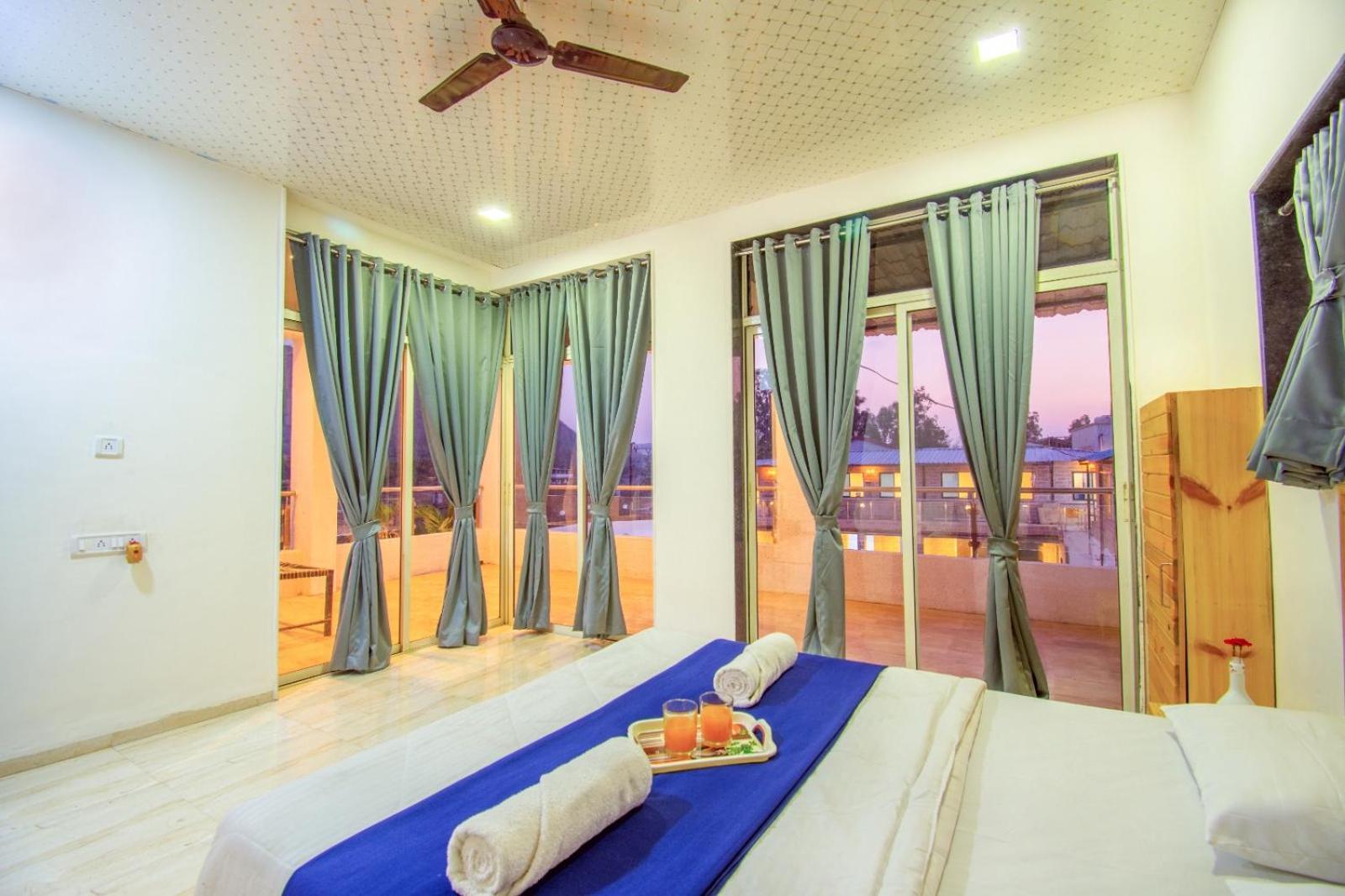 Empyrean Stay Ll 6Bhk Ll Royal Bramha Palace Ll Pvt Pool Ll Lonavala Εξωτερικό φωτογραφία