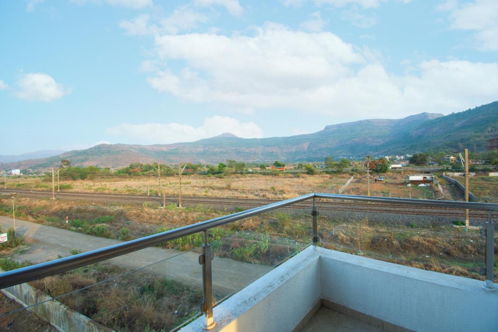 Empyrean Stay Ll 6Bhk Ll Royal Bramha Palace Ll Pvt Pool Ll Lonavala Εξωτερικό φωτογραφία